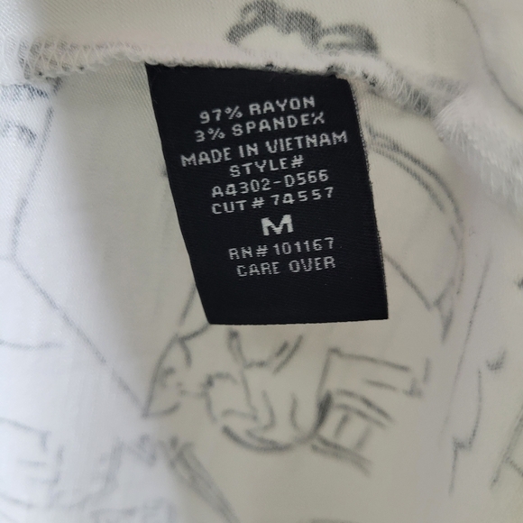 Kim & Cami Cafe Scene Top Size M Lightweight Stretch - Picture 7 of 8